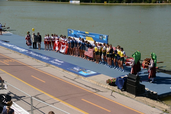 W8 Podium1